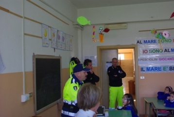 Corso di evacuazione Scuola Elementare Acquarica Protezione Civile "LA FONTANA"